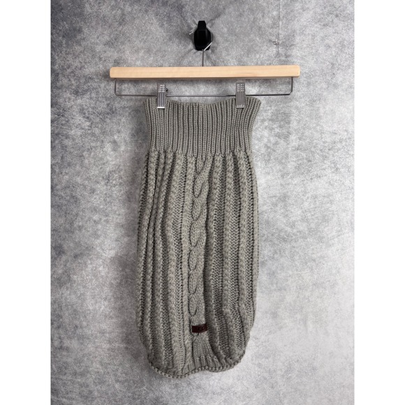 UGG Classic Cable Knit Grey Dog Pet Sweater Size Large NWOT - Picture 2 of 9